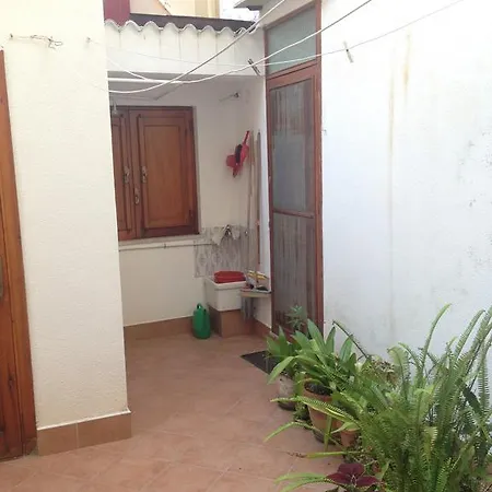 La Pomelia *